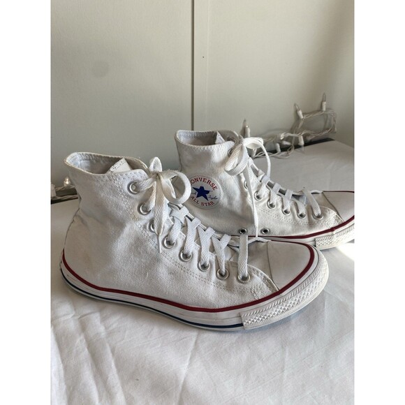Size 7 - Converse Chuck Taylor All Star High Classic White - Picture 1 of 7